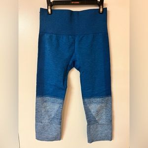Lululemon Crop Blue Leggings